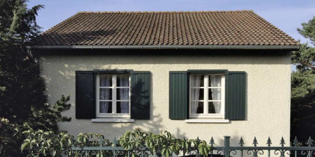 Volets battants : comment les choisir ? volet battant lyon 1024x512 - Volets battants : comment les choisir ?