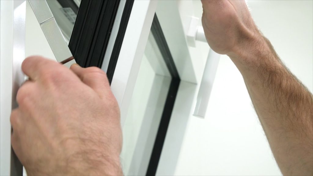 Les systèmes de matériels intelligents intégrés pour portes et fenêtres maxresdefault 1024x576 - Les systèmes de matériels intelligents intégrés pour portes et fenêtres